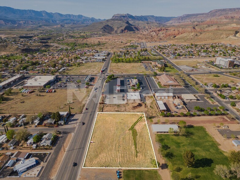 362 State st, La Verkin, UT à vendre - Photo du bâtiment - Image 2 de 8