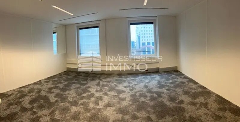 Office in Puteaux for lease - Interior Photo - Image 2 of 2