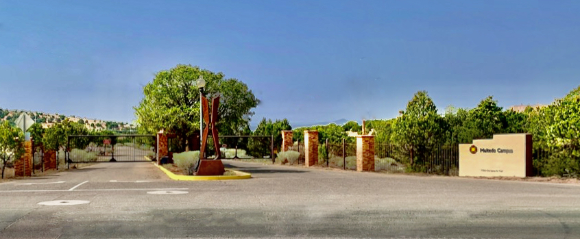 7300 Old Santa Fe Trl, Santa Fe, NM à vendre - Photo du bâtiment - Image 1 de 1