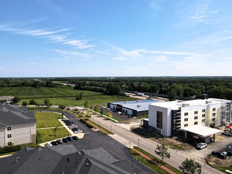 Towne Park Drive, Troy, OH for sale - Building Photo - Image 2 of 11