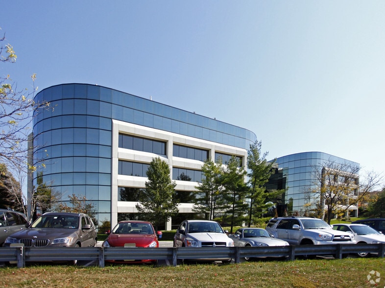 83 Wooster Heights Rd, Danbury, CT à louer - Photo du bâtiment - Image 3 de 10