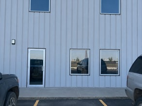 7609 Sparrow Dr, Leduc, AB for lease Interior Photo- Image 2 of 4