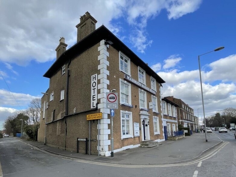 11 Lynn Rd, Wisbech for sale - Building Photo - Image 3 of 46