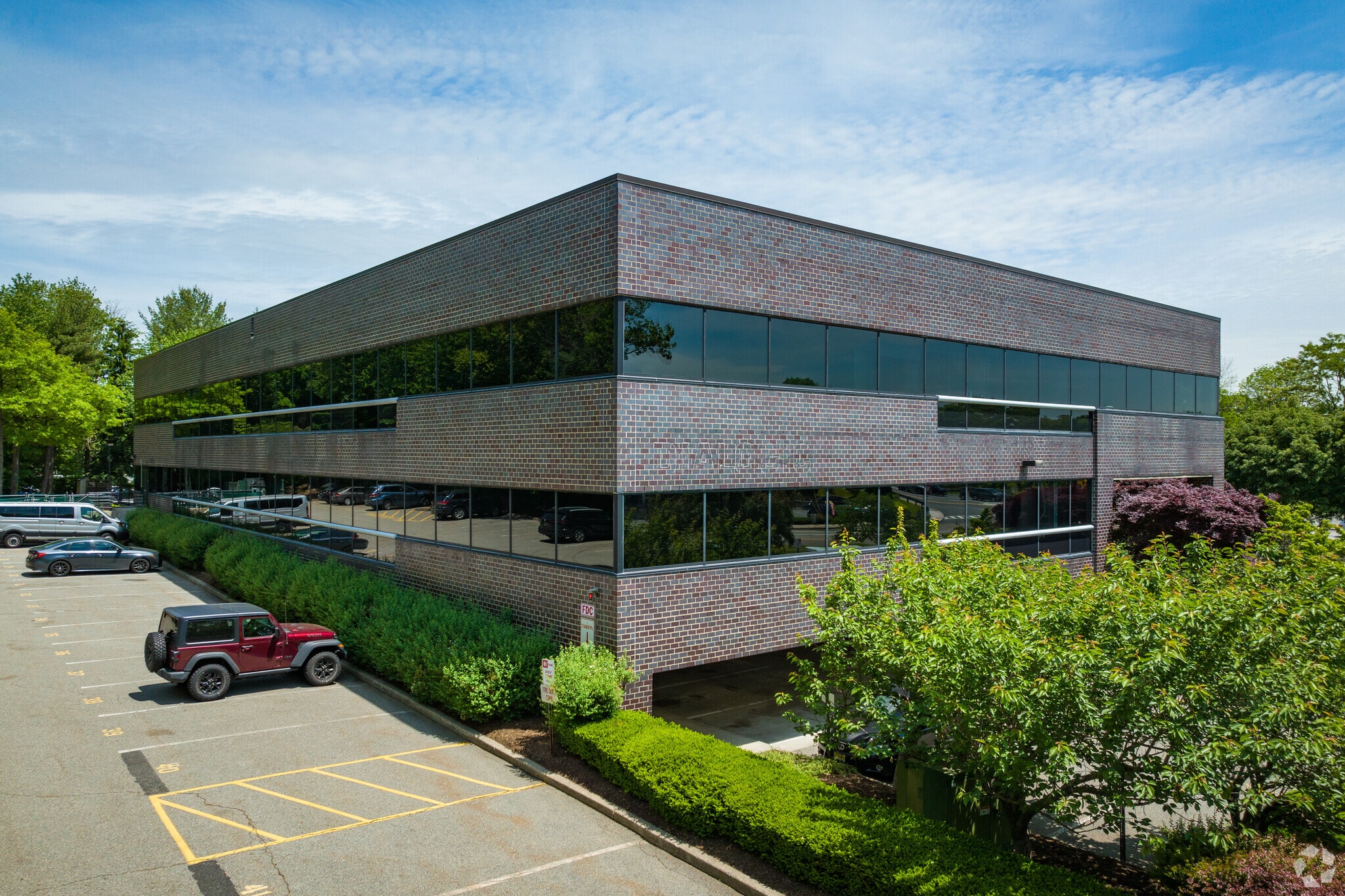 300 Littleton Rd, Parsippany, NJ for lease Building Photo- Image 1 of 11