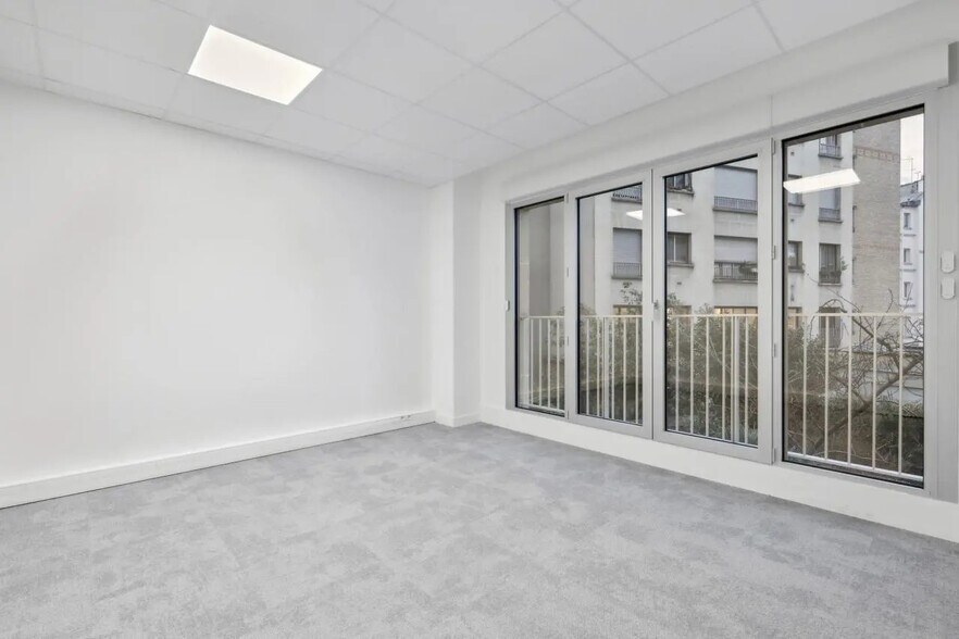 71 Rue D'Auteuil, Paris à louer - Photo du bâtiment - Image 3 de 16