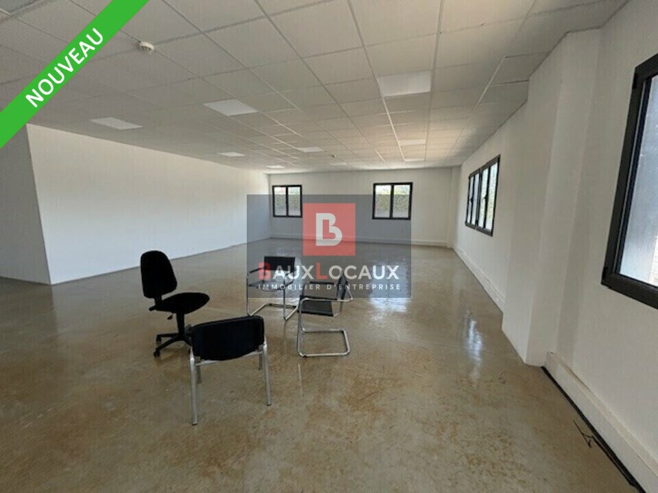 Office in Avignon for lease Interior Photo- Image 1 of 6