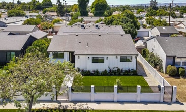 6219 Sylvia Ave, Tarzana, CA for lease Building Photo- Image 2 of 9