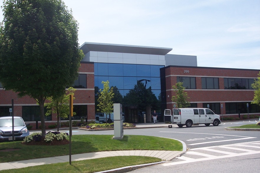 200 Staples Dr, Framingham, MA for lease - Building Photo - Image 2 of 11