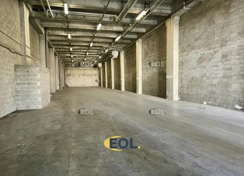 Flex dans Garges-lès-Gonesse à louer - Photo du bâtiment - Image 1 de 14