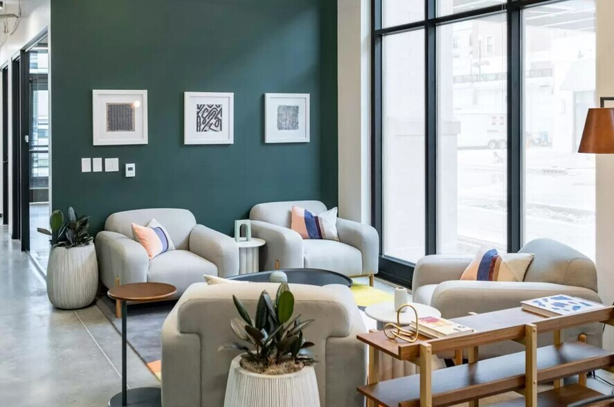 880 Monon Green Blvd, Carmel, IN à louer - Photo intérieure - Image 2 de 9