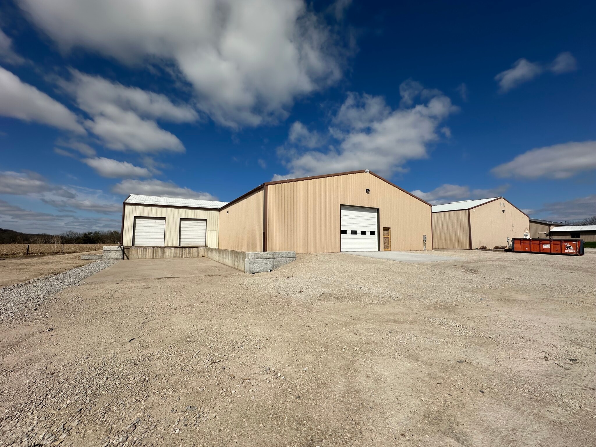 111 Walnut Ln, Colona, IL for lease Building Photo- Image 1 of 16