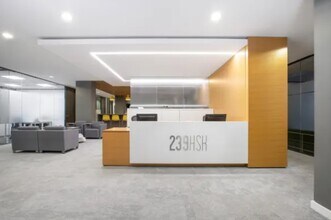 239-249 Kensington High St, Londres à louer Photo intérieure- Image 2 de 6