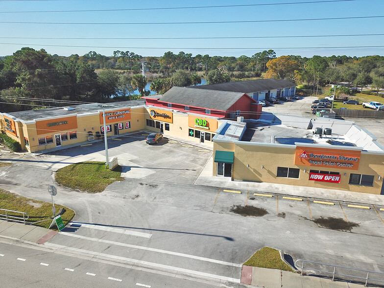 10981-10999 S US Highway 1, Port Saint Lucie, FL à louer - Photo principale - Image 1 de 7