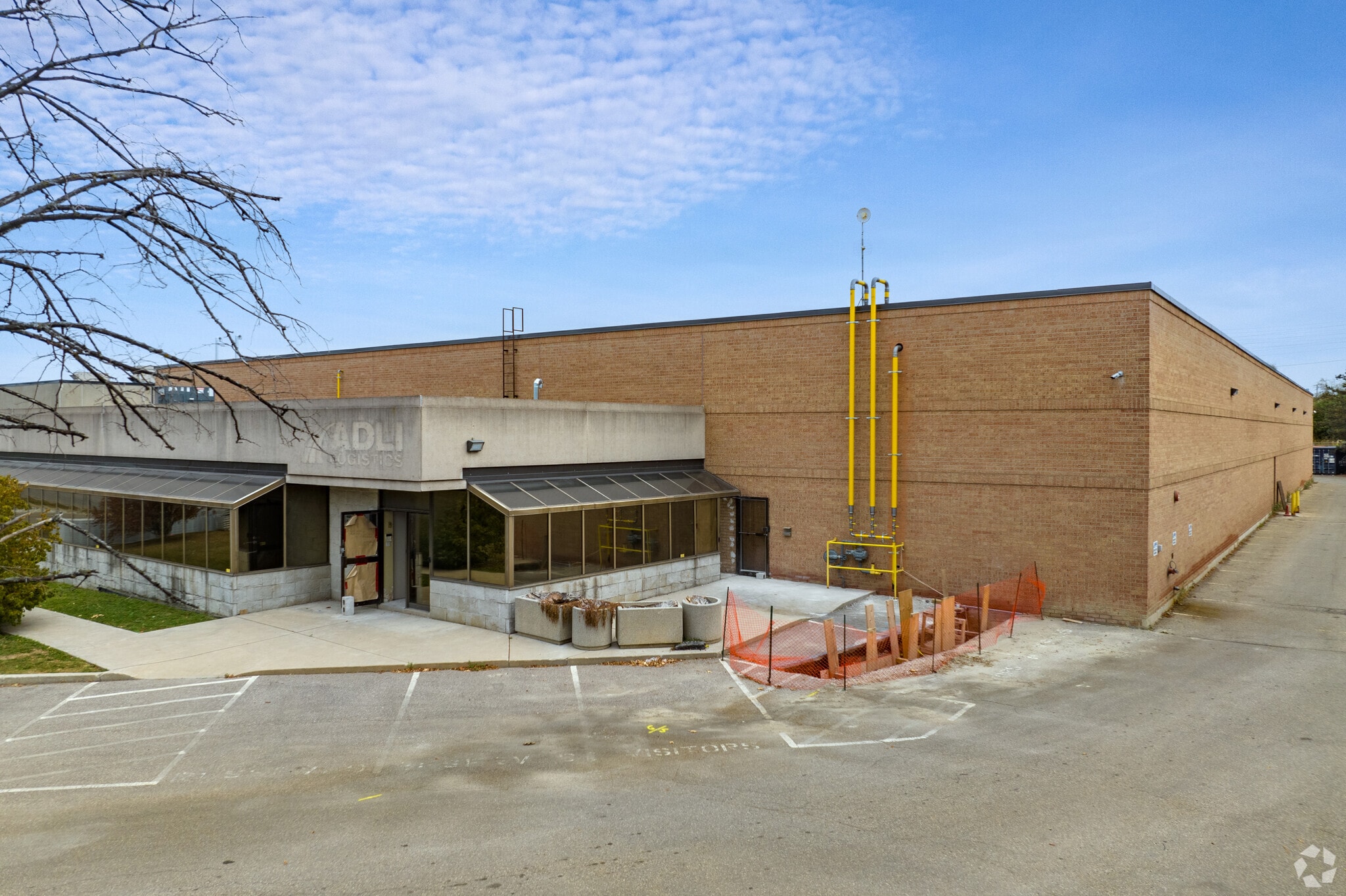 7391 Pacific Cir, Mississauga, ON for sale Primary Photo- Image 1 of 1