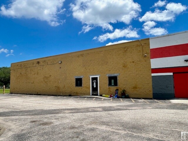 869 Sadler Rd, Fernandina Beach, FL à louer - Photo du bâtiment - Image 3 de 34