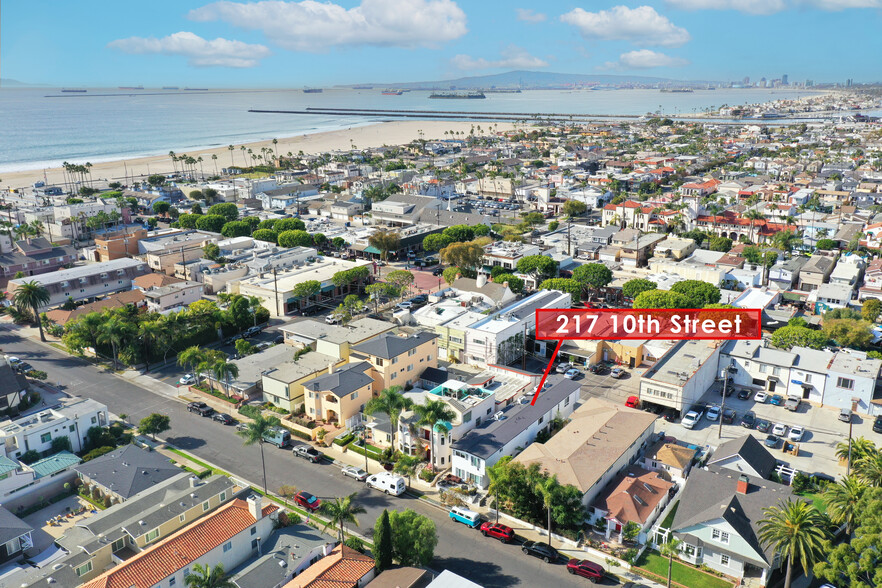 217 10th St, Seal Beach, CA for sale - Building Photo - Image 1 of 1