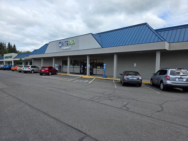 Plus de détails pour 110-300 Kelso Dr, Kelso, WA - Commerce de détail à louer