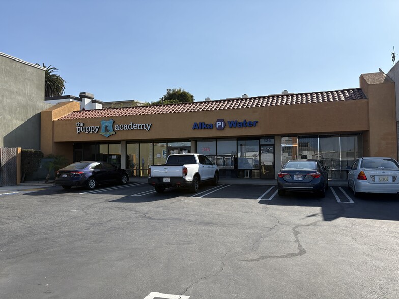 524-530 Pacific Coast Hwy, Hermosa Beach, CA for lease - Building Photo - Image 2 of 3