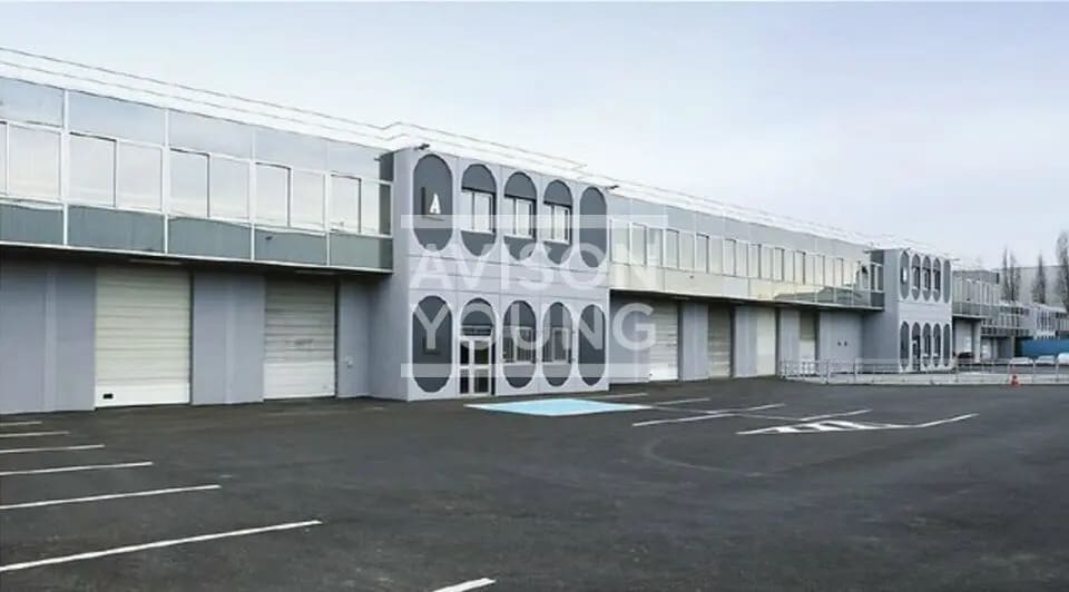 Flex in Saint-Denis for lease - Building Photo - Image 2 of 3