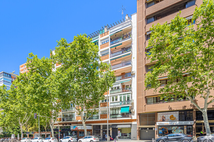 Paseo De San Francisco De Sales, 27, Madrid, Madrid à vendre - Photo principale - Image 1 de 4