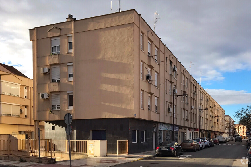 Avenida De La Alcárria, 5, Azuqueca de Henares, Guadalajara à louer - Photo du bâtiment - Image 3 de 3