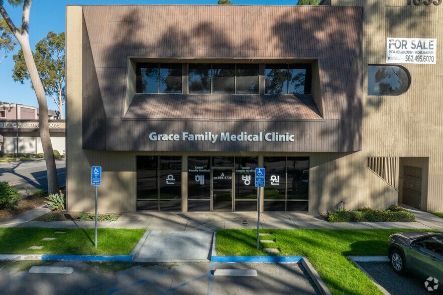 18331 Gridley Rd, Cerritos, CA for sale - Building Photo - Image 3 of 4