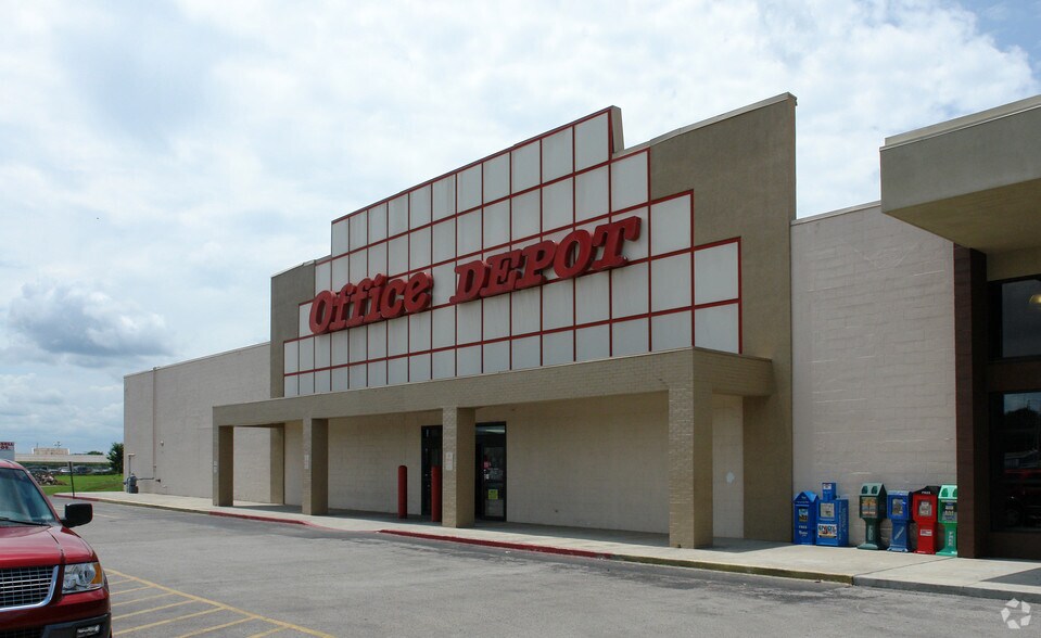 2306 Memorial Pky SW, Huntsville, AL à louer - Photo du bâtiment - Image 2 de 5