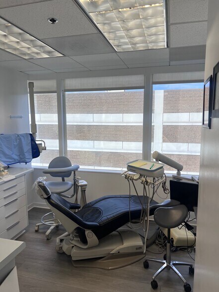 414 N Camden Dr, Beverly Hills, CA à louer - Photo du bâtiment - Image 3 de 12