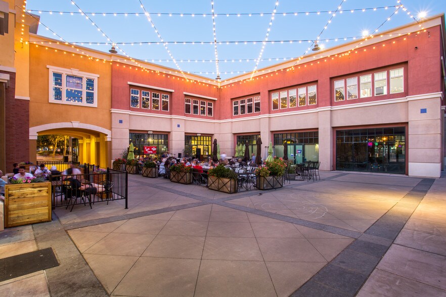 700 Main St, Suisun City, CA à louer - Photo du bâtiment - Image 3 de 44