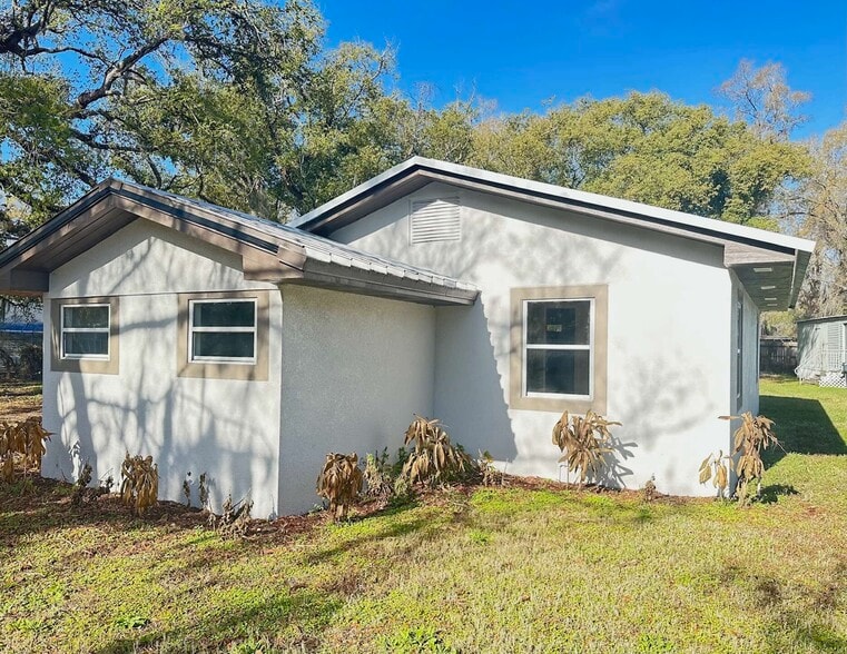 711 Nashville Rd, Lakeland, FL à vendre - Photo du bâtiment - Image 2 de 13