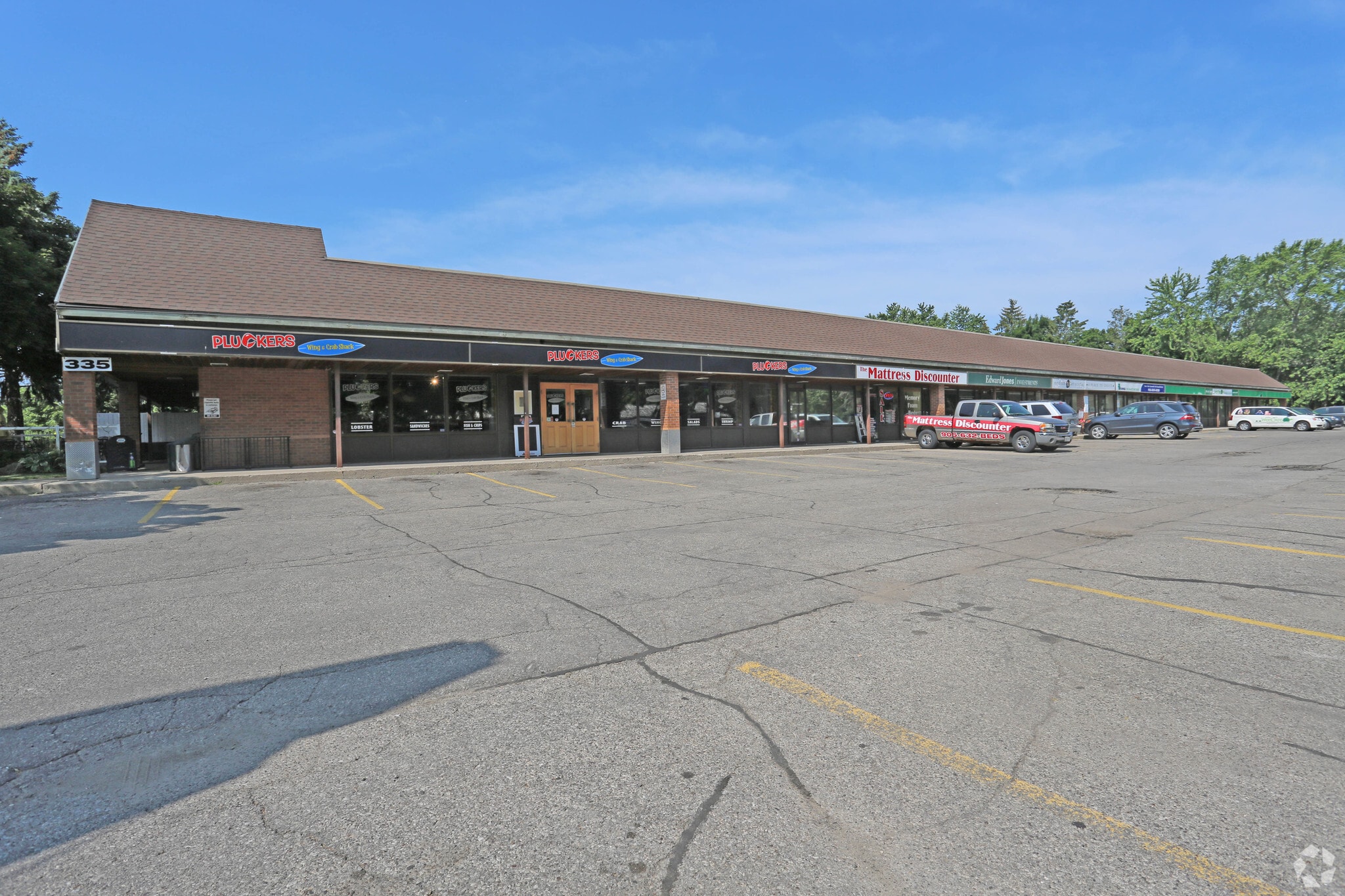 1010 Downsview Dr, Burlington, ON for sale Primary Photo- Image 1 of 1