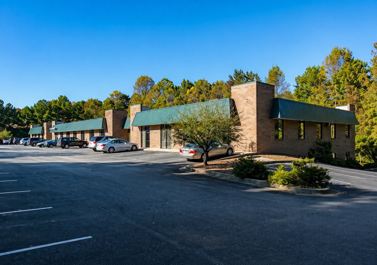 1240 Johnson Ferry Pl, Marietta, GA à louer Photo du bâtiment- Image 1 de 3