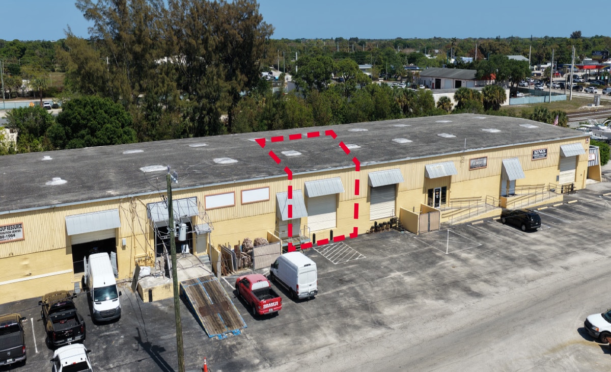 2201 SE Indian St, Stuart, FL à louer Photo intérieure- Image 1 de 2