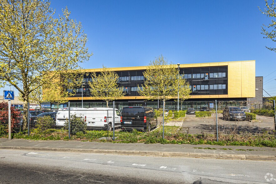 2 Chemin Des Marais, Créteil à louer - Photo du bâtiment - Image 3 de 3