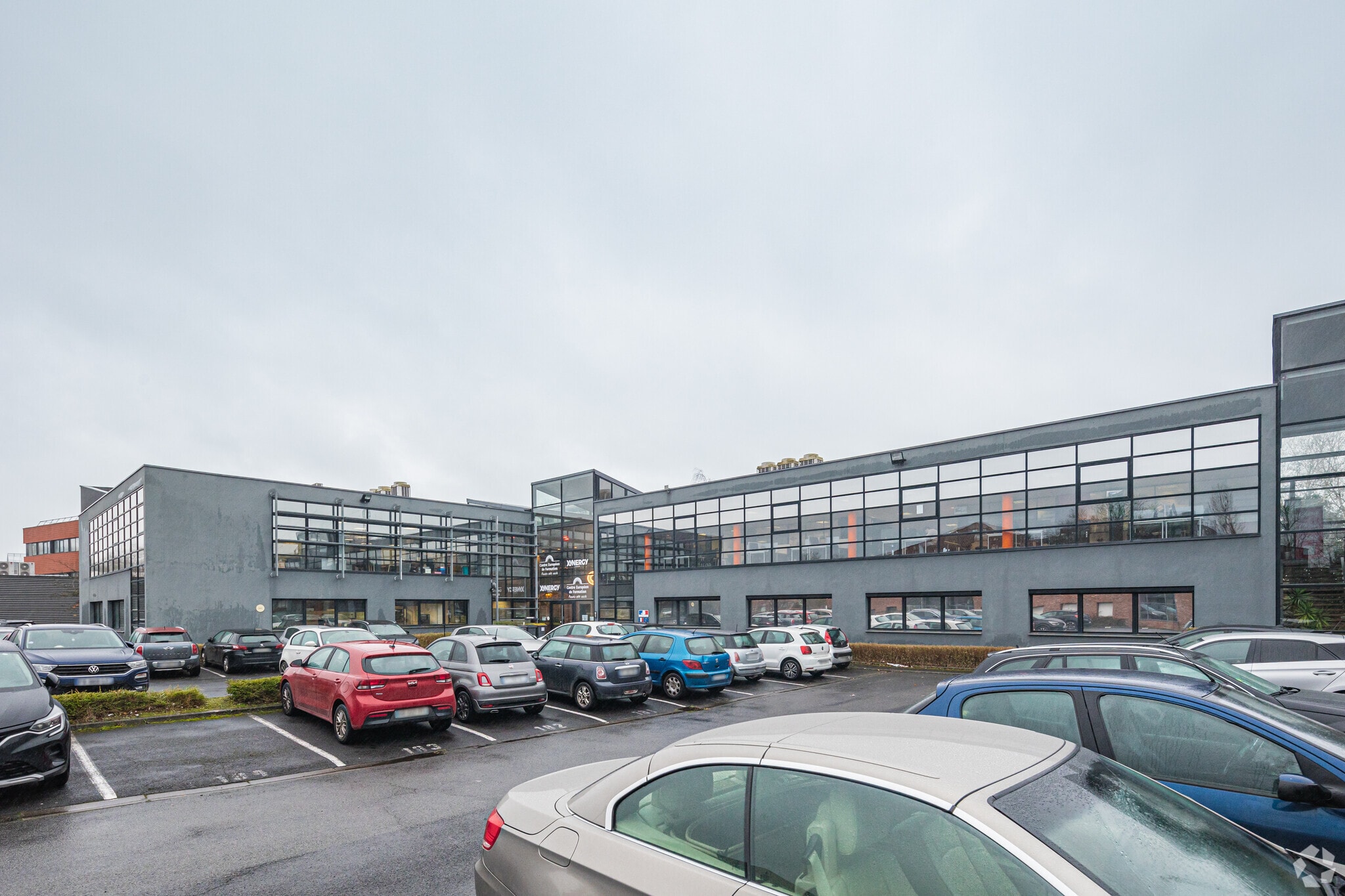 78 Rue Nicolas Appert, Lezennes for lease Primary Photo- Image 1 of 25