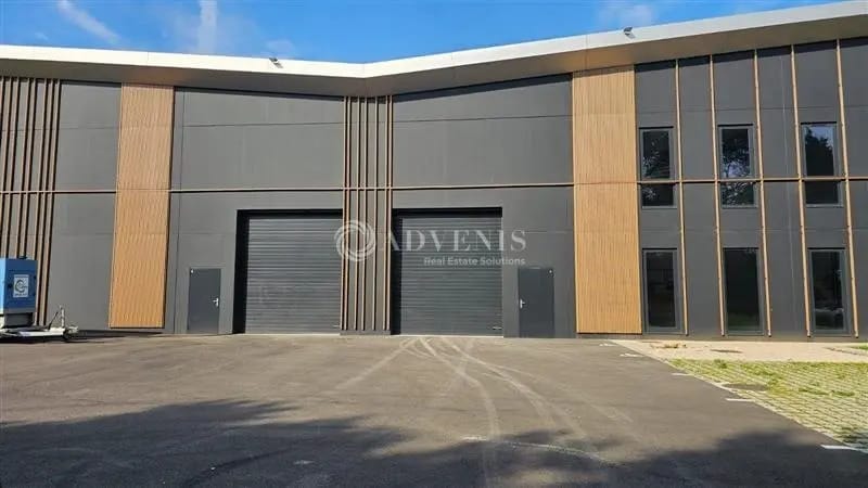 Industrial in Neuville-en-Ferrain for sale - Building Photo - Image 3 of 5