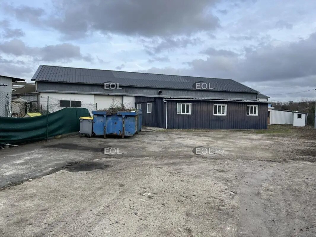 Flex in Saint-Brice-sous-Forêt for lease Primary Photo- Image 1 of 9