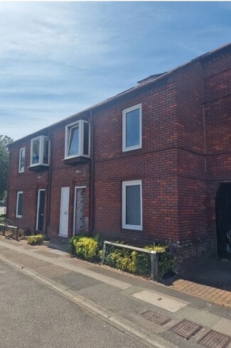 Plus de détails pour 14 The Green, Newport Pagnell - Bureau à louer