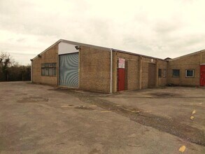 1-2 Waterton Rd, Bridgend à louer Photo du bâtiment- Image 1 de 1