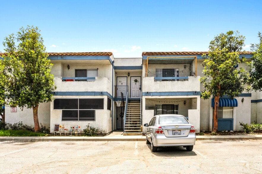 19531 E Cienega Ave, Covina, CA for sale - Building Photo - Image 2 of 17