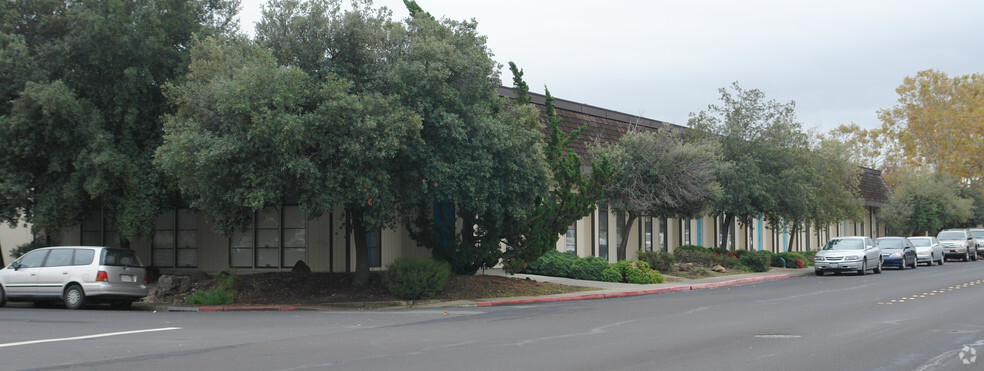 2344-2354 Stanwell Dr, Concord, CA for lease - Building Photo - Image 1 of 8