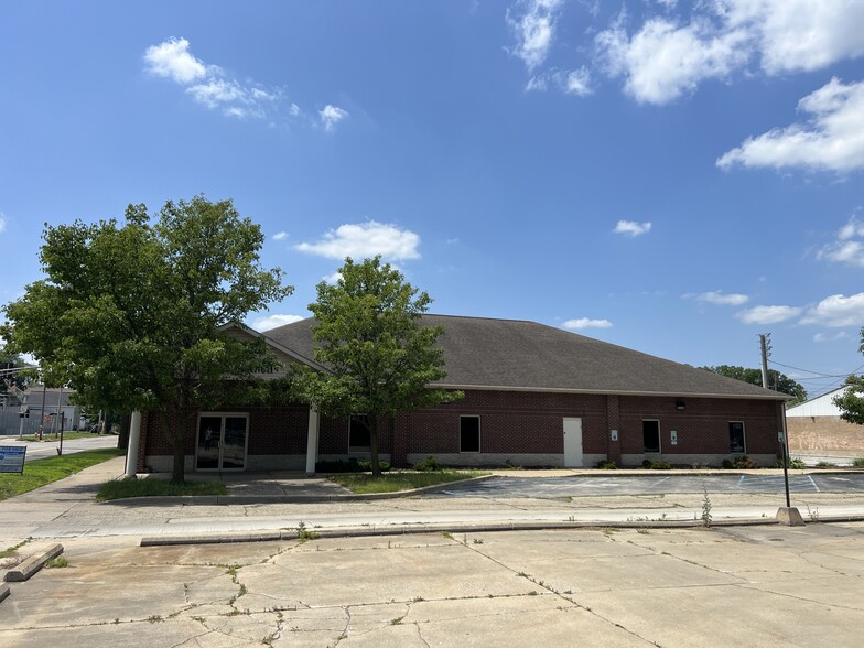 216 Harrison Street, Elkhart, IN for sale - Building Photo - Image 1 of 10