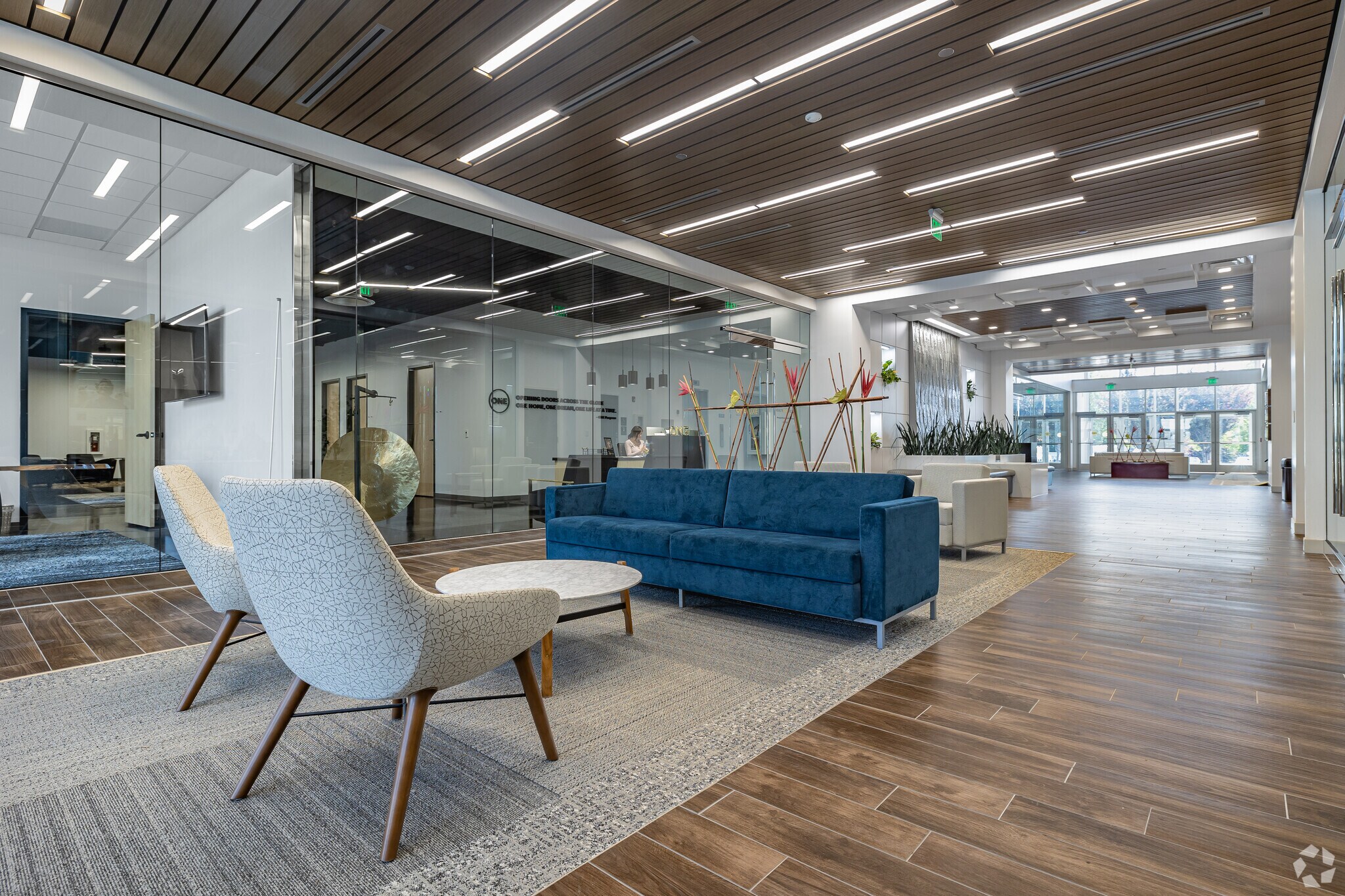 11240 S River Heights Dr, South Jordan, UT à louer Photo du bâtiment- Image 1 de 23