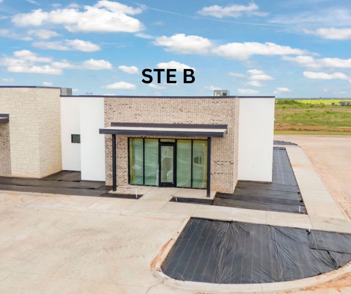 6819 Memorial Dr, Abilene, TX for lease - Building Photo - Image 2 of 8