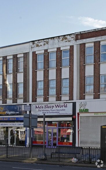 221 Kenton Rd, Harrow for lease - Primary Photo - Image 1 of 5