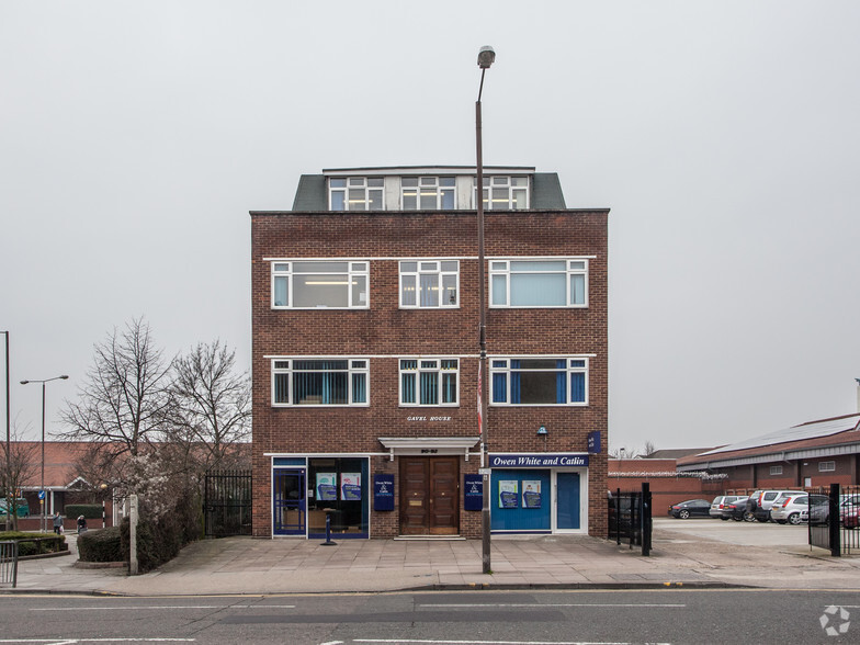 90-92 High St, Feltham à vendre - Photo du bâtiment - Image 2 de 4