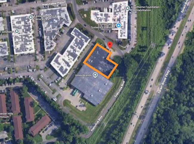 Plus de détails pour 600 Executive Blvd, Elmsford, NY - Industriel à louer