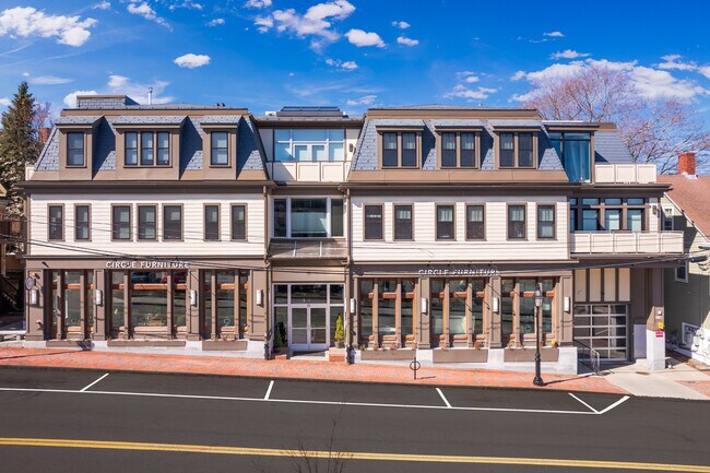More details for 40 Bridge St, Portsmouth, NH - Retail for Sale