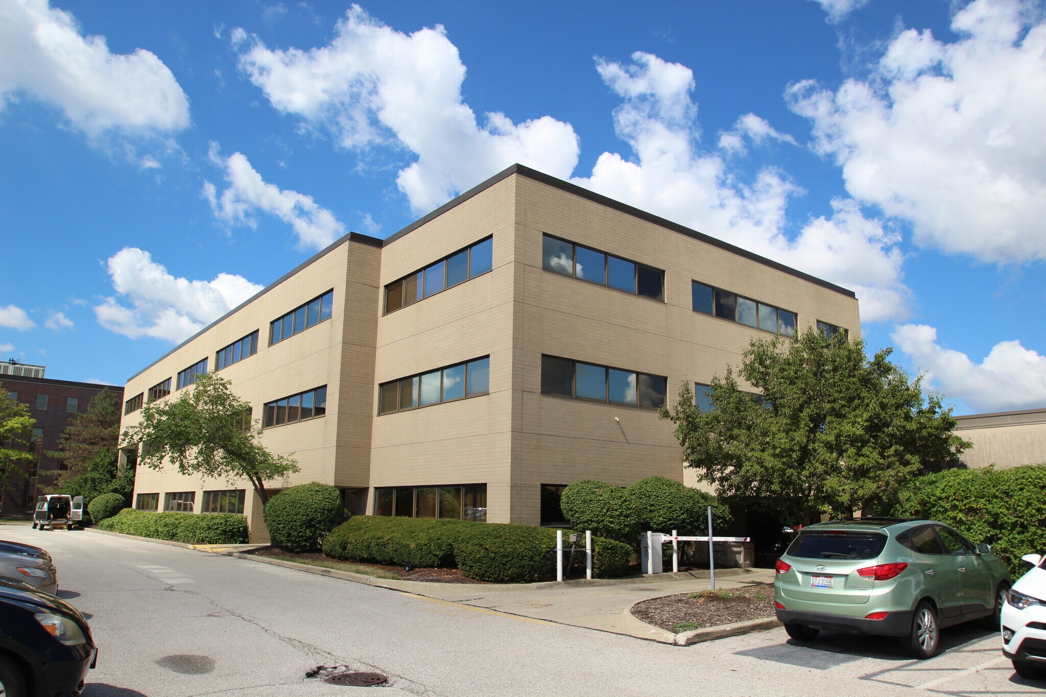 29099-29133 Health Campus Dr, Cleveland, OH à louer Photo du bâtiment- Image 1 de 5