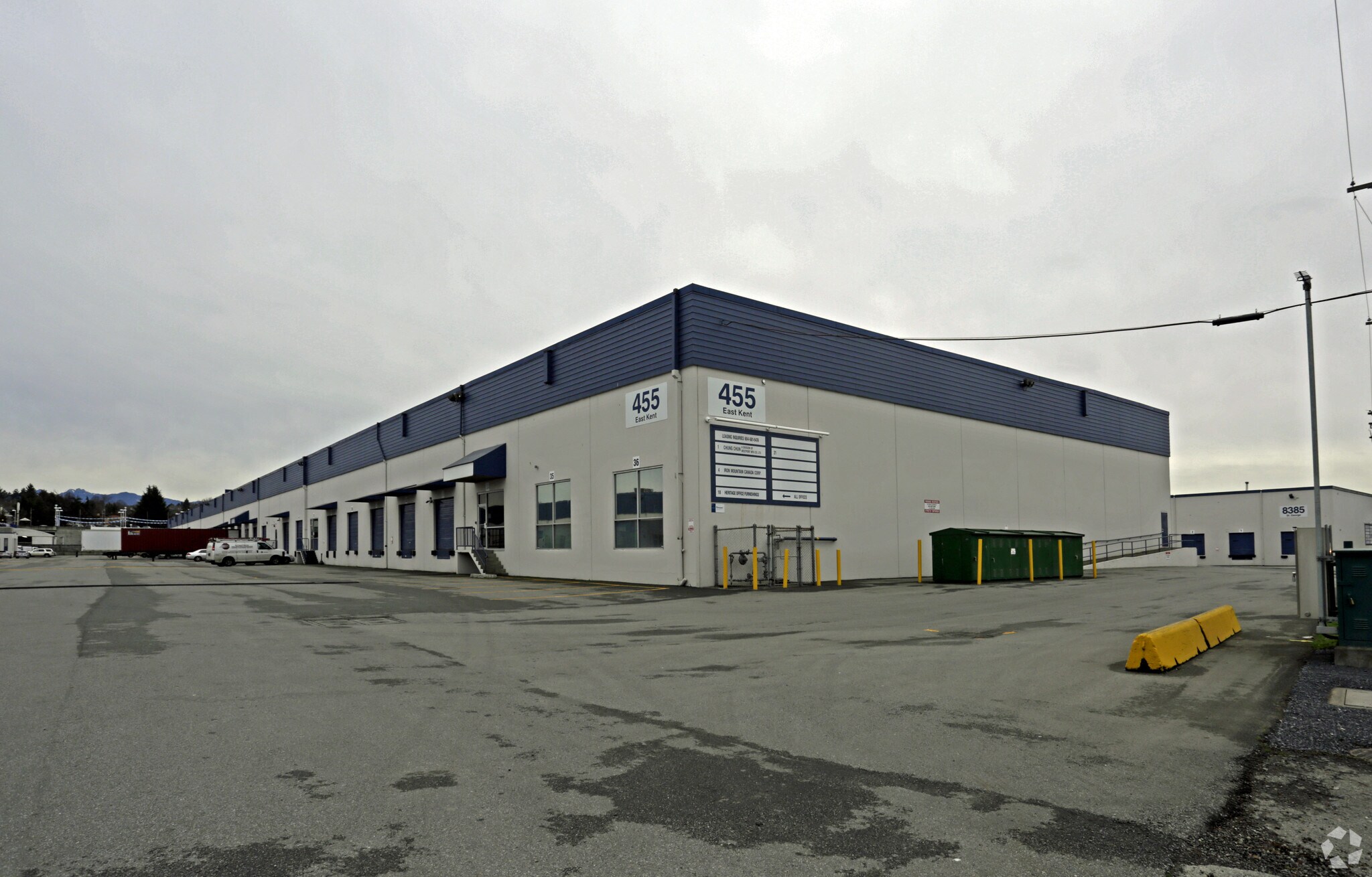 455 E Kent Ave N, Vancouver, BC à louer Photo du bâtiment- Image 1 de 5